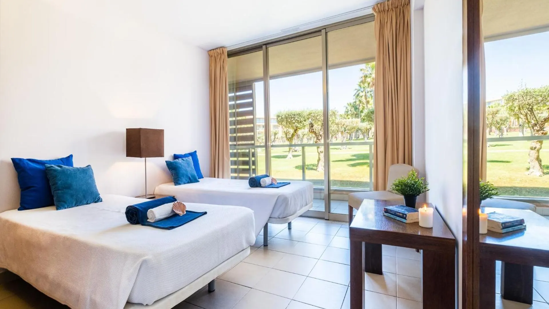 Stylish Salgados Escape Apartment Albufeira